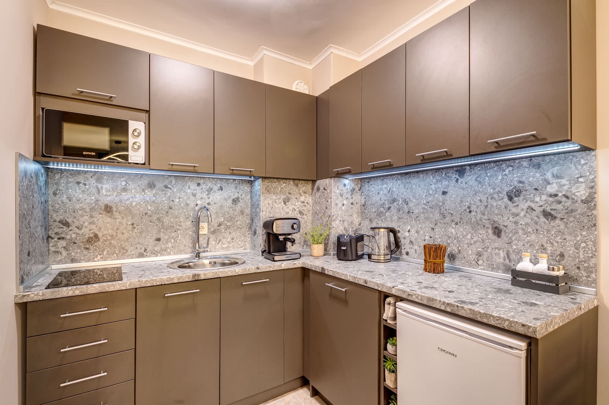 Property gallery — 3
