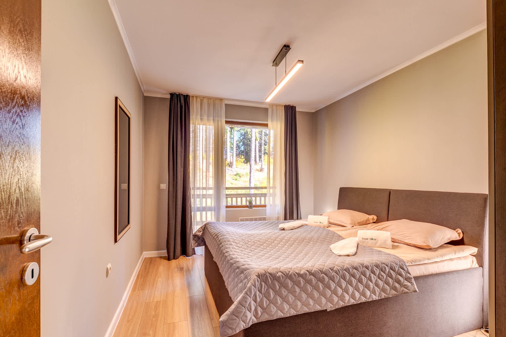 Property gallery — 5