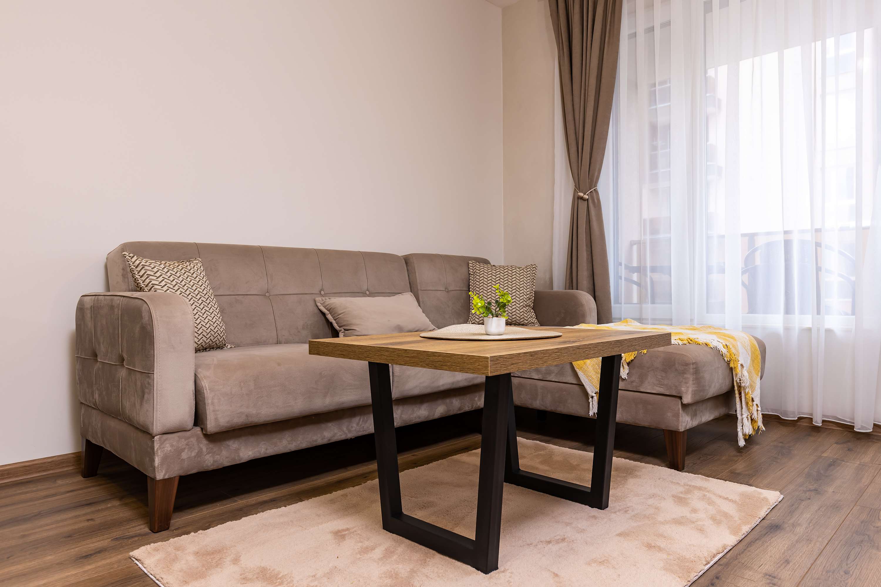 Property gallery — 3