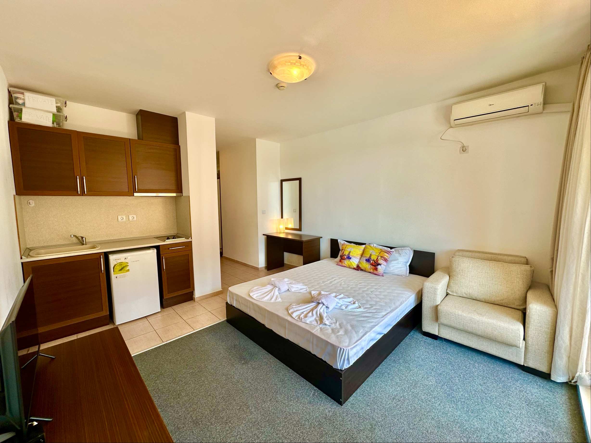 Property gallery — 1